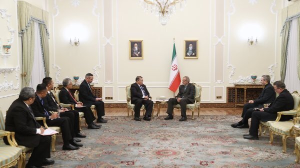 دیدارهای رئیسجمهور نهم با مهمانان تحلیف چهاردهم