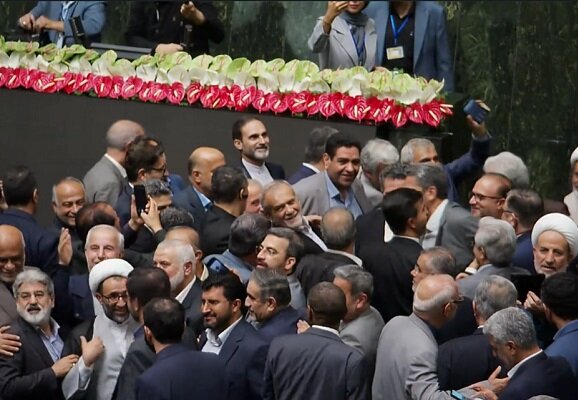 تحلیف پزشکیان و حمایت تمام قد از مردم غزه