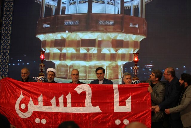 خاطرهای از احترام سردار سلیمانی به مادر شهید در مراسم تجلیل از پیرغلامان