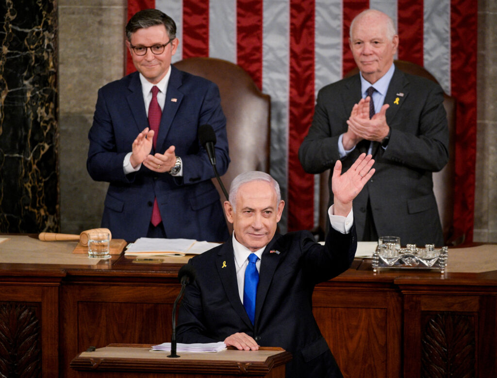 میدل ایست آی: سفر نتانیاهو به واشنگتن مسیر را برای جنگ منطقه‌ای هموار ساخت