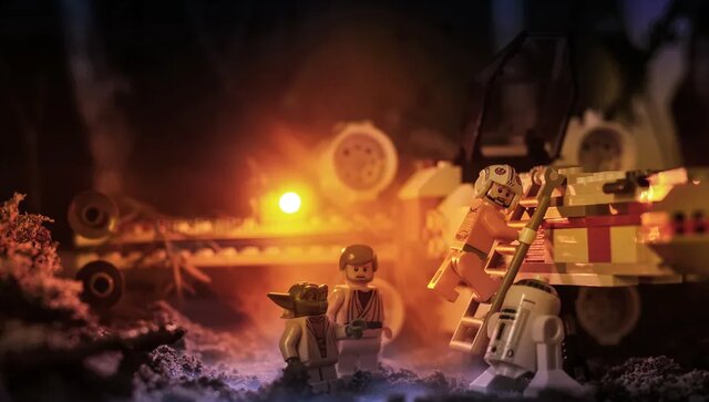 این تصاویر فضایی با لگو ساخته شدهاند