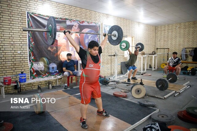 استعدادهای قد و نیم قد وزنهبرداری در دل یک شهر کوچک