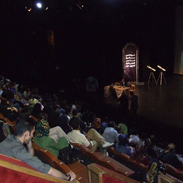 شکار شهابها و آذرگویهای بارش شهابی پِرساووشی در کویر فوقالعاده تاریک شاهرود