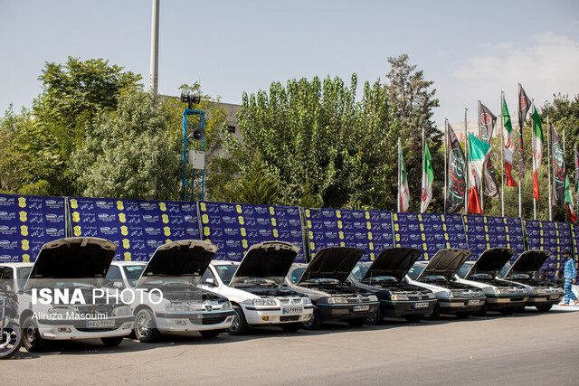 عکس آرشیوی است کشف ۱۲۴۲ خودروی مسروقه و تحت تعقیب در اردیبهشت امسال
