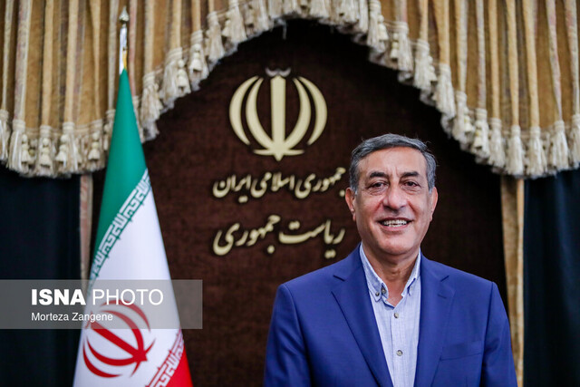 ۶ میلیون لیتر به تولید بنزین و ۷ میلیون لیتر به تولید نفتگاز کشور اضافه شد ۶ میلیون لیتر به تولید بنزین و ۷ میلیون لیتر به تولید نفتگاز کشور اضافه شد
