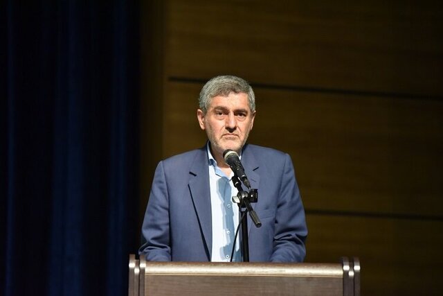 صدا و سیمای فارس رسیدگی به جوانان را در دستور کار قرار دهد صدا و سیمای فارس رسیدگی به جوانان را در دستور کار قرار دهد
