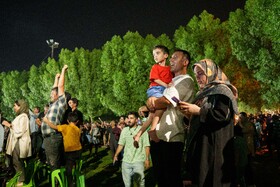 تماشای مسابقه فینال کشتی سعید اسماعیلی در پارک کرناسیان دزفول