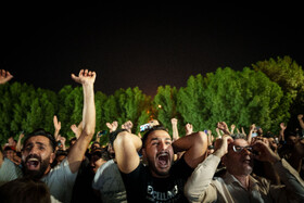 تماشای مسابقه فینال کشتی سعید اسماعیلی در پارک کرناسیان دزفول