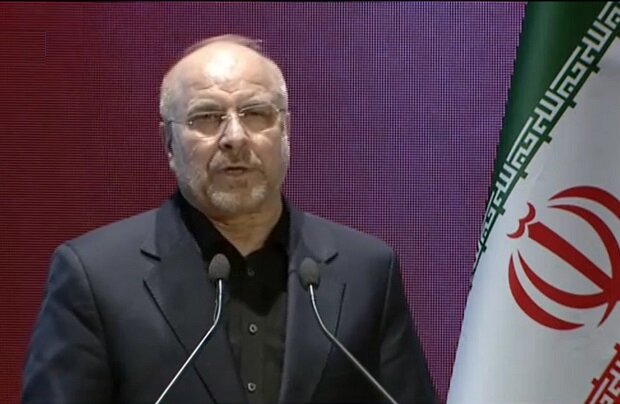 عکس: آرشیو قالیباف: از تجربه ها درس نگیریم، نشان از غفلت دارد