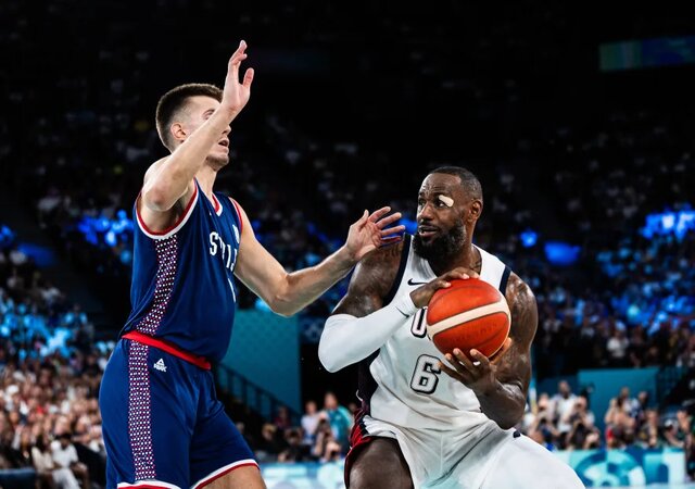 شاهکار زوج رویایی لبران و استفن/ صعود آمریکا به فینال با کامبک در کوارتر آخر