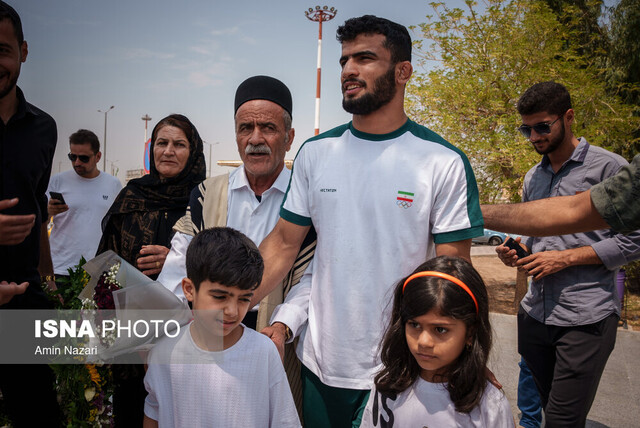 اسماعیلی: خدا را شکر دست پر برگشتیم/ میرزازاده: وظیفهمان بود کنار صباح شریعتی باشیم