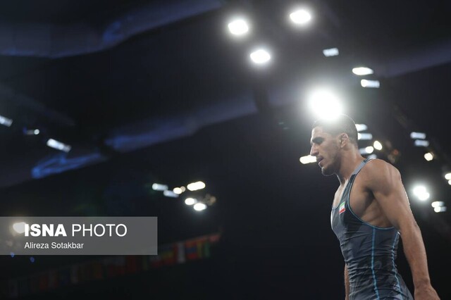 ویدیو/ رحمان به حریف آمریکایی رحم نکرد ویدیو/ رحمان به حریف آمریکایی رحم نکرد