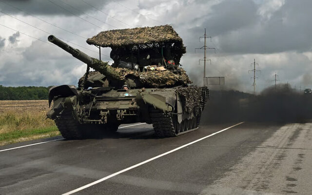تانک روسی در کورسک پالتیکو: اوکراین با چراغ سبز غرب به خاک روسیه حمله کرد