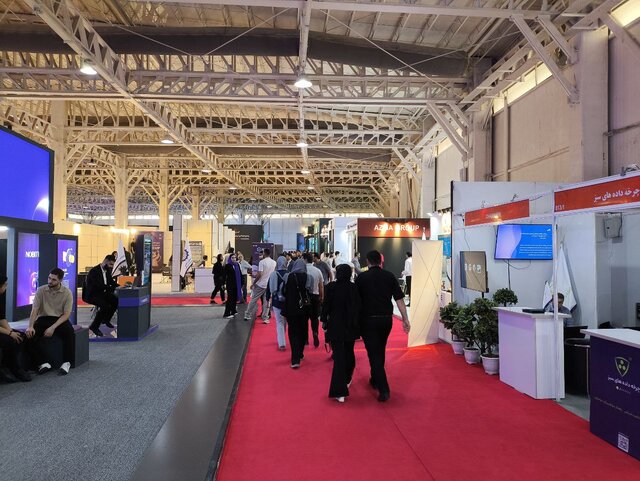 استقبال از شرکتهای دانشبنیان حوزه رمز ارز در نمایشگاه صنعت مالی