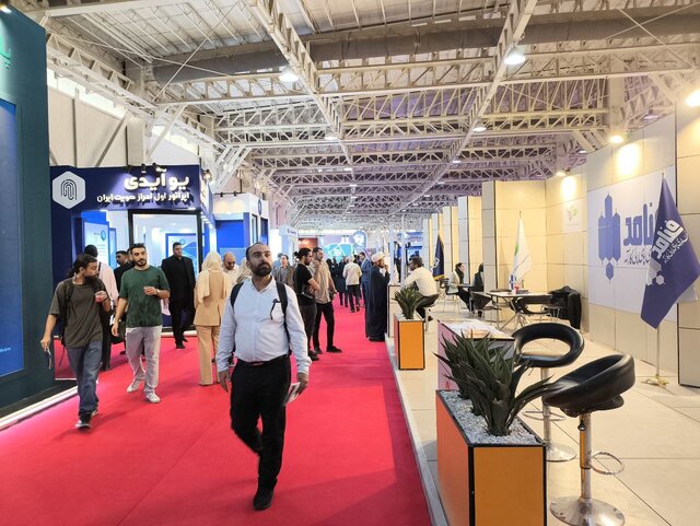 استقبال از شرکتهای دانشبنیان حوزه رمز ارز در نمایشگاه صنعت مالی