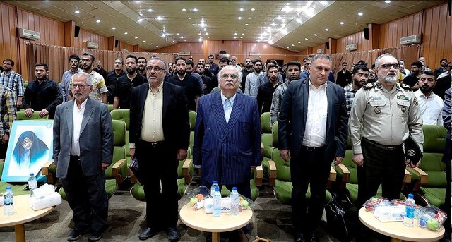 رونمایی از دادخواست دادگاه شکایت از آمریکا با موضوع کودتای ۲۸ مرداد رونمایی از دادخواست دادگاه شکایت از آمریکا با موضوع کودتای ۲۸ مرداد