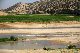 از عمده دلایل کم آبی آن میتوان به کمبود بارش در سال های اخیر و کشت زیاد محصولات آبدوست در بالا دست اشاره کرد