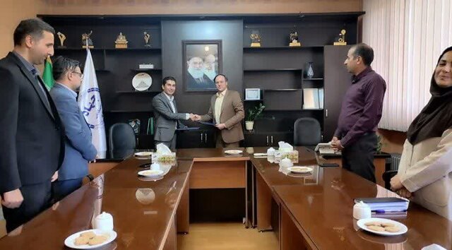 امضای تفاهم نامه همکاری مشترک جهاددانشگاهی و انجمن صنفی مهندسان راه و راه آهن امضای تفاهم نامه همکاری مشترک جهاددانشگاهی و انجمن صنفی مهندسان راه و راه آهن