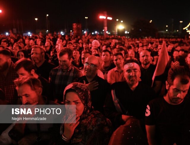 گزارش ایسنا از آیین بدرقه زائران اربعین حسینی در میدان آزادی گزارش ایسنا از آیین بدرقه زائران اربعین حسینی در میدان آزادی