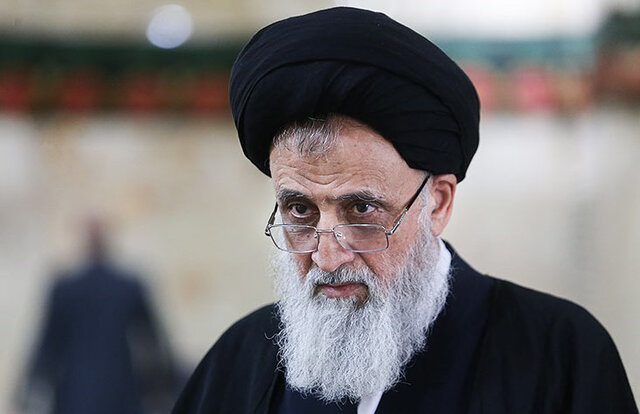 دشمن به دنبال القاء یاس و ترس در کشور با ایجاد فشارهای اقتصادی است دشمن به دنبال القاء یاس و ترس در کشور با ایجاد فشارهای اقتصادی است