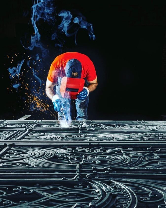 بهترین در و حفاظ فرفورژه آهنی برای ساختمانهای مدرن