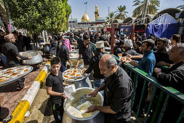 تداوم خدمترسانی به زائران اربعین با حمایت خیران تداوم خدمترسانی به زائران اربعین با حمایت خیران