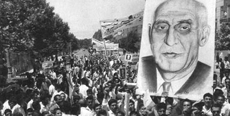 نوع تعامل آمریکا با ایران همواره بر اساس نگاه استثمارگرایانه بوده است