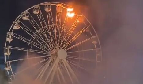 آتش گرفتن یک چرخ و فلک در آلمان؛ چندین نفر مصدوم شدند آتش گرفتن یک چرخ و فلک در آلمان؛ چندین نفر مصدوم شدند