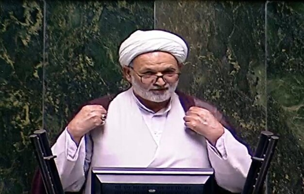 «نقد» یا «انتقام»؛ نقد منصفانه مایه امید است «نقد» یا «انتقام»؛ نقد منصفانه مایه امید است