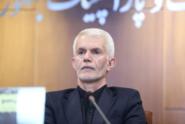 کدورت ایجاد شده میان دایی و دبیر نباید بزرگنمایی شود کدورت ایجاد شده میان دایی و دبیر نباید بزرگنمایی شود