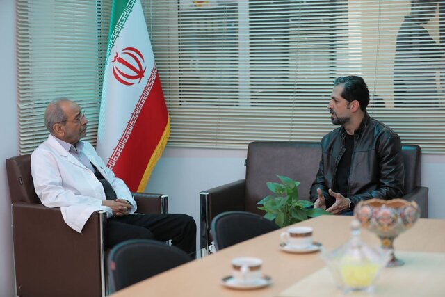 تلویزیون کدام سریالها را میسازد؟/اکبر عبدی، داریوش فرهنگ و علیرضا خمسه مقابل دوربین