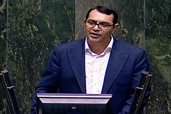 زارع: روند بازگشت ارز حاصل از صادرات تسریع شود زارع: روند بازگشت ارز حاصل از صادرات تسریع شود