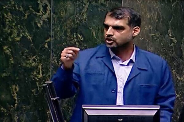 منان رئیسی: رئیس جمهور به گزارش نهادهای نظارتی درباره سفر کیش وزیر راه توجه کند