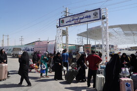 خدمت‌رسانی ستاد اجرایی فرمان امام(ره) به زائران اربعین حسینی در مرز مهران