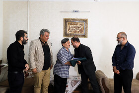 تجلیل از مهدی جانیپور، عکاس خبری پیشکسوت و جانباز هست سال دفاع مقدس