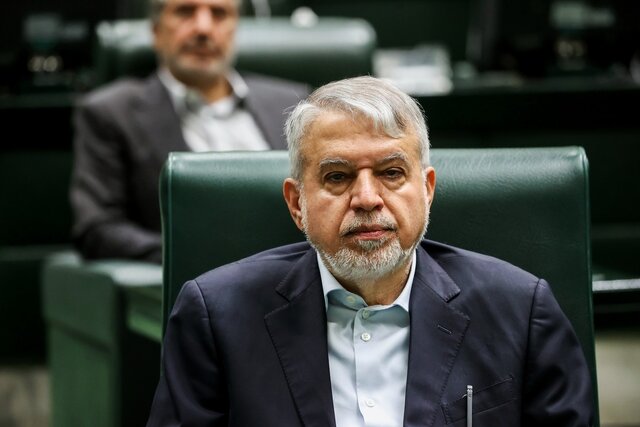 سیدرضا صالحی امیری وزیر پیشنهادی وزارت میراث فرهنگی، صنایع دستی و گردشگری مخالفت کمیسیون فرهنگی با تصدی صالحی امیری برای وزارت میراث و گردشگری