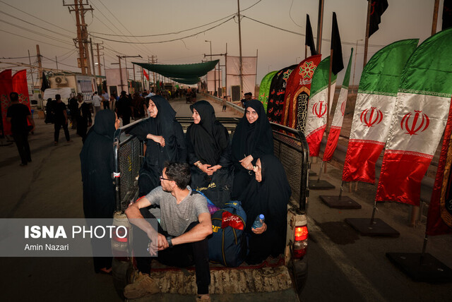 تردد روان در مسیرهای مرز شلمچه/ رانندگان به زائران با لباس مشکی توجه کنند