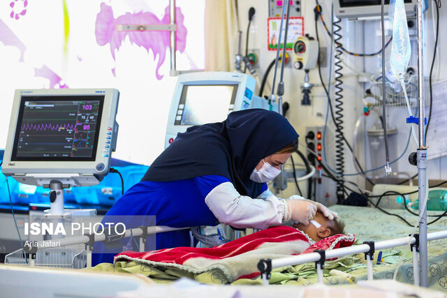 خودکفایی کشور در حوزه پزشکی / راهکارهای غیراصولی و ضعف در نگهداشت نیروی پزشکی