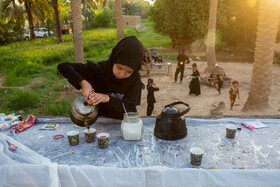 زائران حسینی در مسیر کربلا