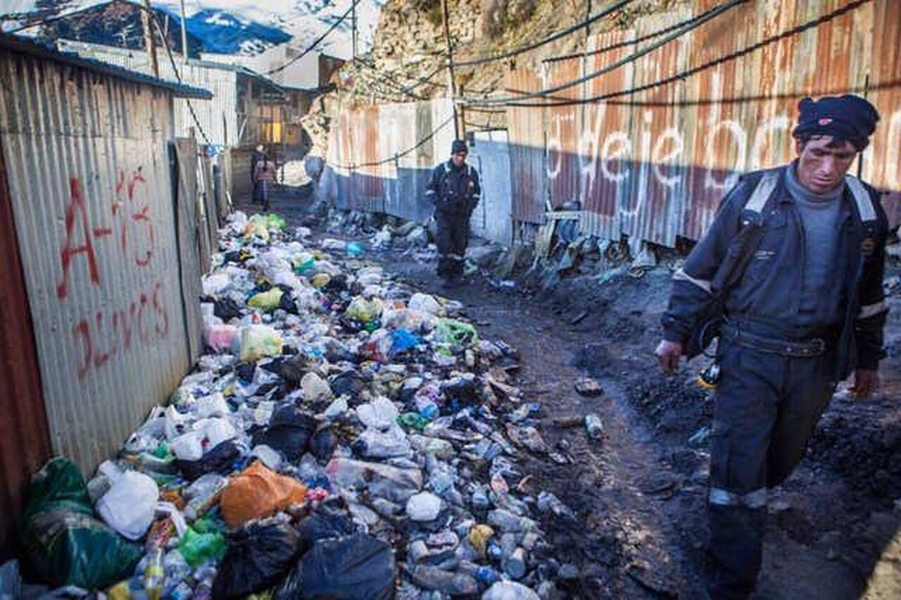 چالشهای زندگی در بلندترین شهر جهان + تصاویر