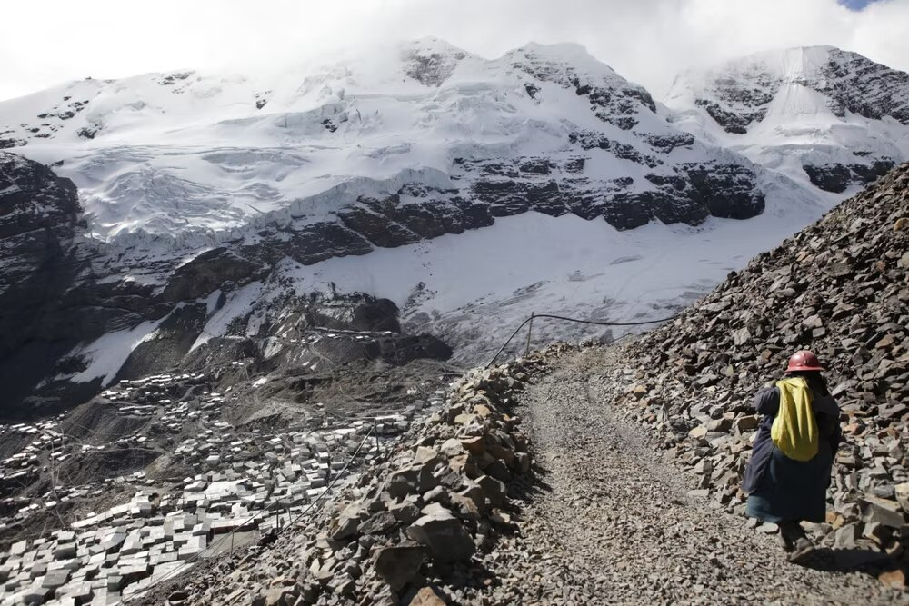 چالشهای زندگی در بلندترین شهر جهان + تصاویر