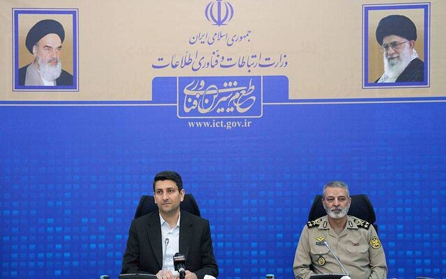 دیدار فرمانده کل ارتش با وزیر ارتباطات دیدار فرمانده کل ارتش با وزیر ارتباطات