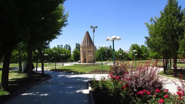 تویسرکان مستعد توسعه گردشگری مذهبی است تویسرکان مستعد توسعه گردشگری مذهبی است