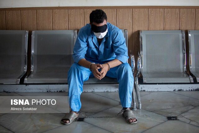 عکس تزئینی است بازداشت مردی با کلکسیونی از ترفندهای کلاهبرداری