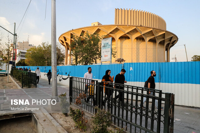 معرفی سودجویان دستفروشی در چهارراه ولیعصر به دادستان تهران/ برخورد با پارکینگ‌های محل دپوی وسایل دستفروشان