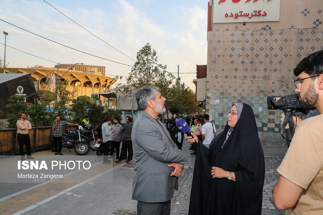 گزارش انعکاس روز و به نقل از ایسنا از اجرای مرحله جدید طرح ساماندهی دستفروشان در چهارراه ولیعصر تهران