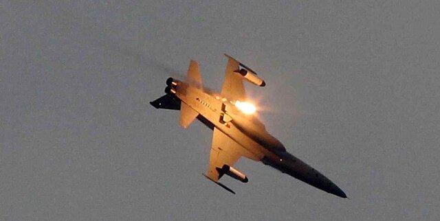 عکس تزیینی است سقوط جنگنده F-۱۶ ترکیه