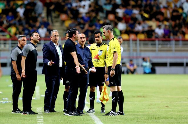 فولاد مانع از اجرای VAR در بازی استقلال خوزستان - استقلال؟ فولاد مانع از اجرای VAR در بازی استقلال خوزستان - استقلال؟