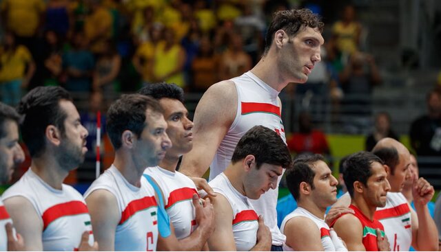 دردسرهای غول مهربان ایرانی در پاریس؛ مهرزاد روی زمین میخوابد! دردسرهای غول مهربان ایرانی در پاریس؛ مهرزاد روی زمین میخوابد!