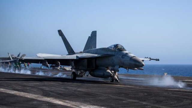 جنگنده آمریکایی اف-۱۸ سوپر هورنت مشاور سابق پنتاگون: سقوط جنگنده آمریکایی شاهکار دولت بایدن است